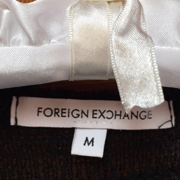 Long loose light weight sweater - Picture 5 of 5